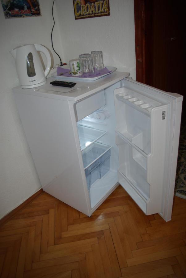 Rooms Tia Baška Voda المظهر الخارجي الصورة