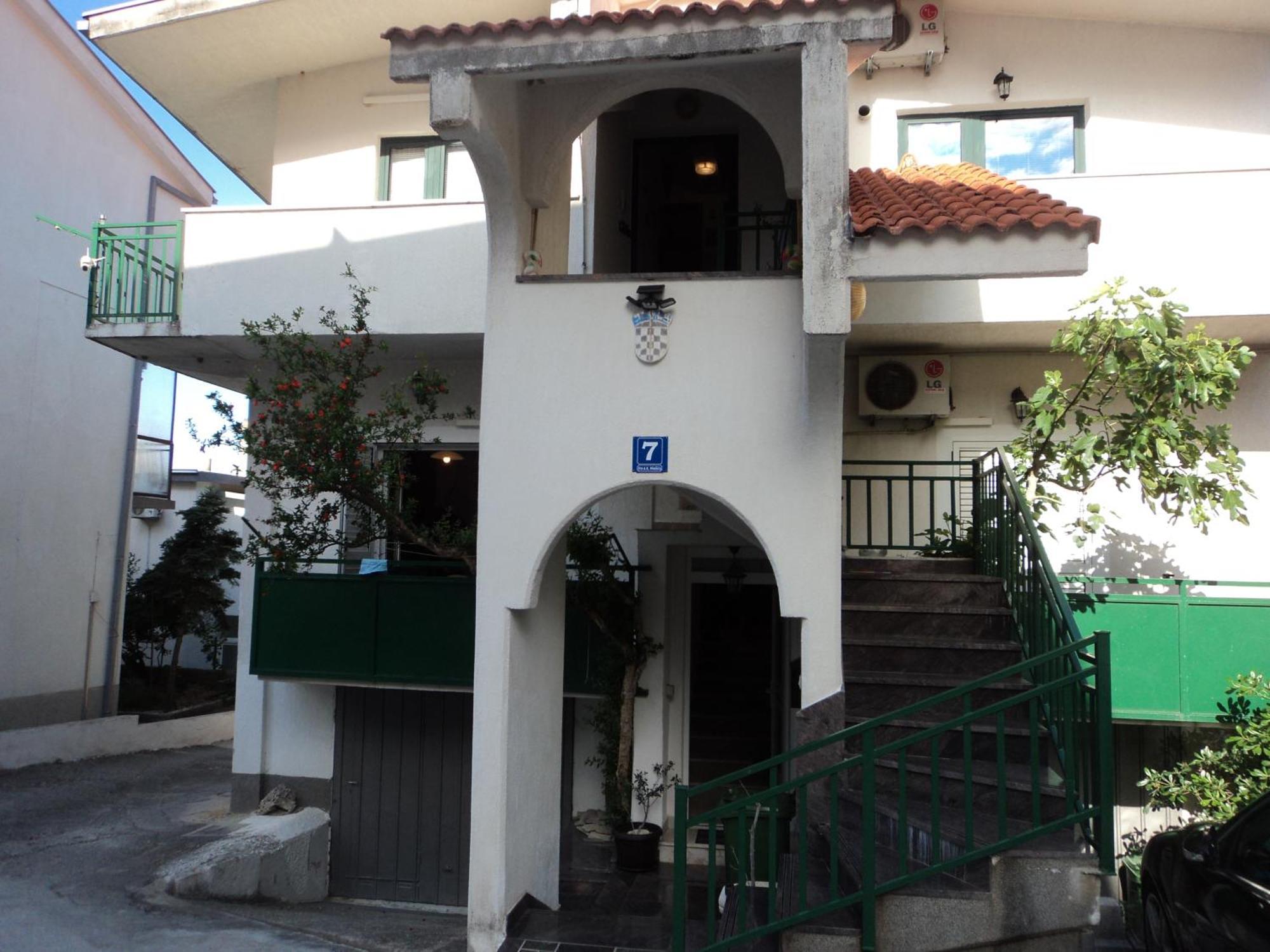 Rooms Tia Baška Voda المظهر الخارجي الصورة